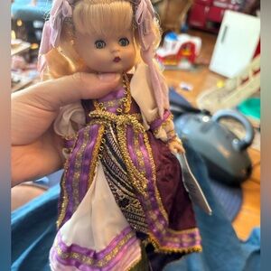 9” Sleeping beauty porcelain doll effanbee gallery collection